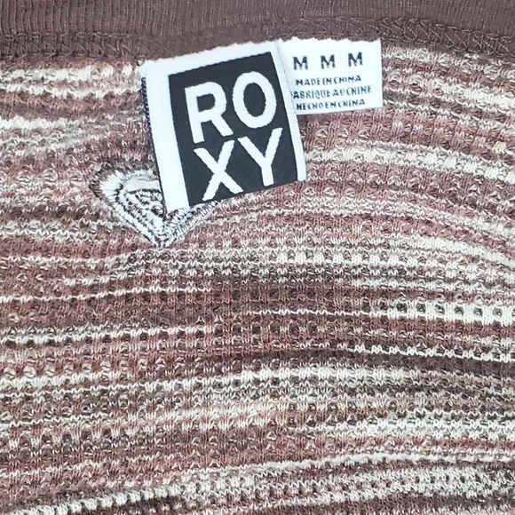 Roxy long sleeve thermal tee size medium - Picture 7 of 7